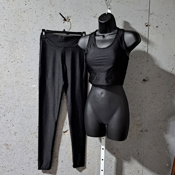 #062 Swank A Posh Cropped Athletic Set - Black - Picture 8 of 9